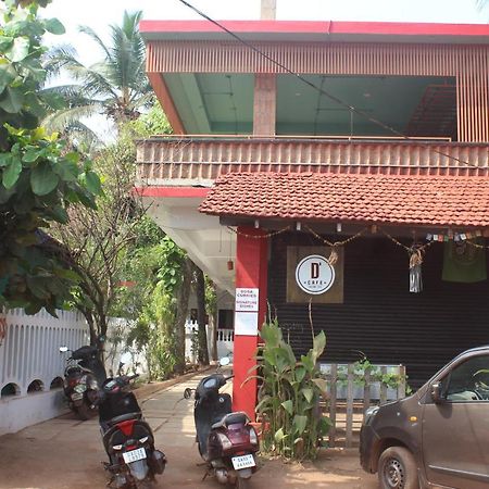Seaprincess Guesthouse Anjuna Bagian luar foto