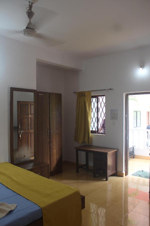 Seaprincess Guesthouse Anjuna Bagian luar foto