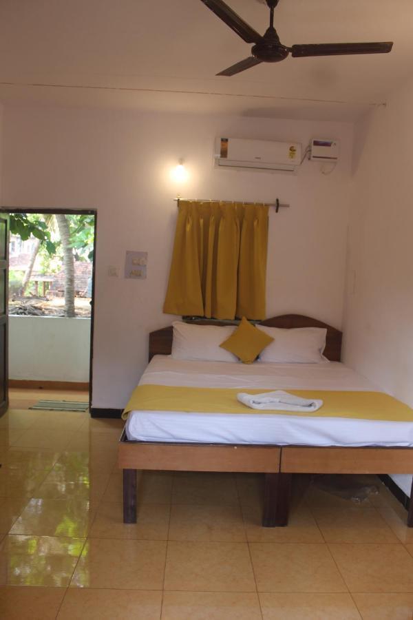 Seaprincess Guesthouse Anjuna Bagian luar foto