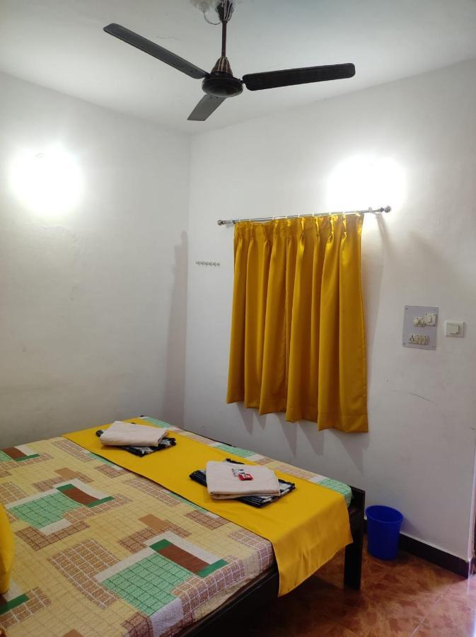 Seaprincess Guesthouse Anjuna Bagian luar foto