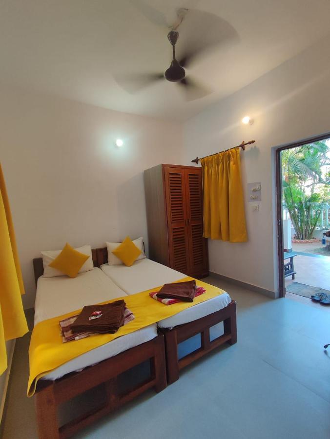 Seaprincess Guesthouse Anjuna Bagian luar foto