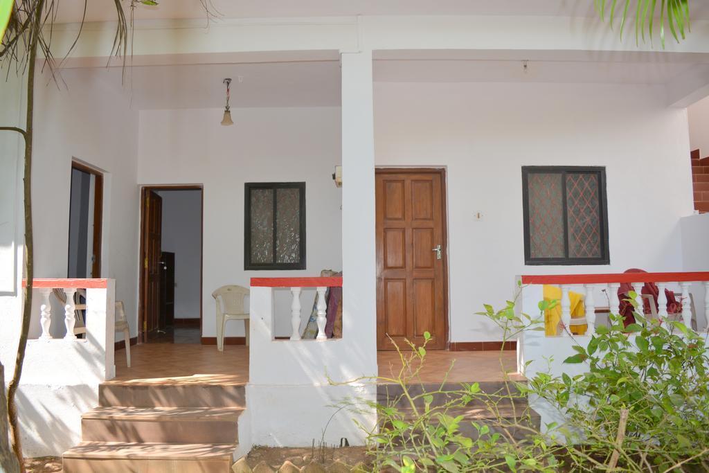 Seaprincess Guesthouse Anjuna Bagian luar foto