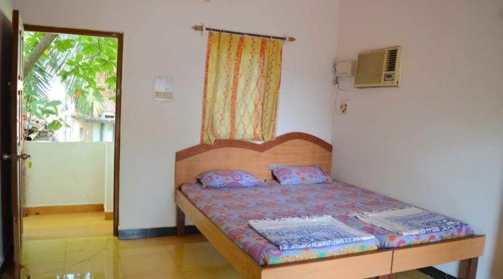 Seaprincess Guesthouse Anjuna Bagian luar foto